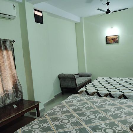 Hotel Shri Ram Palace Rewa ภายนอก รูปภาพ