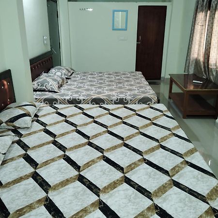 Hotel Shri Ram Palace Rewa ภายนอก รูปภาพ