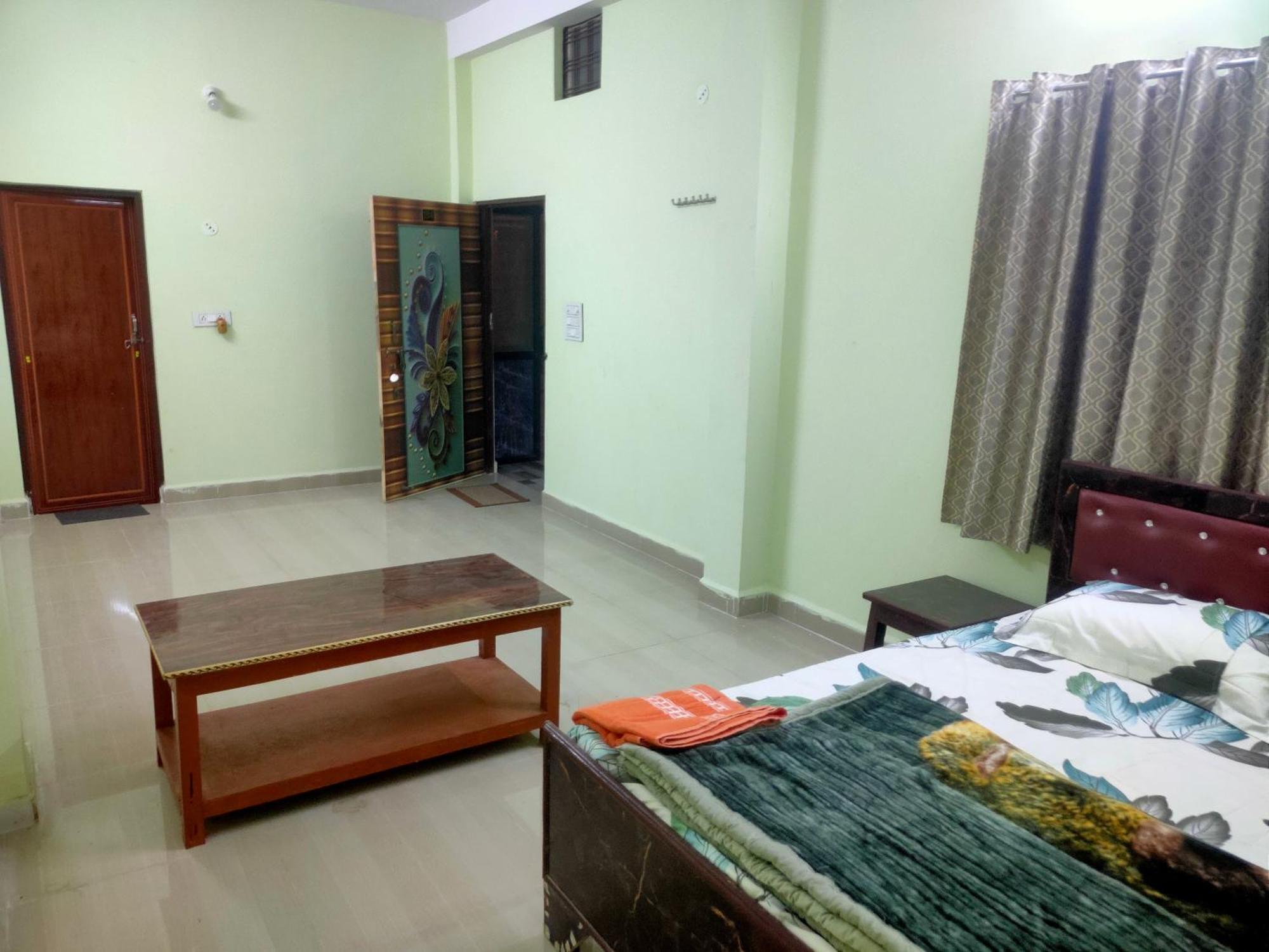 Hotel Shri Ram Palace Rewa ภายนอก รูปภาพ